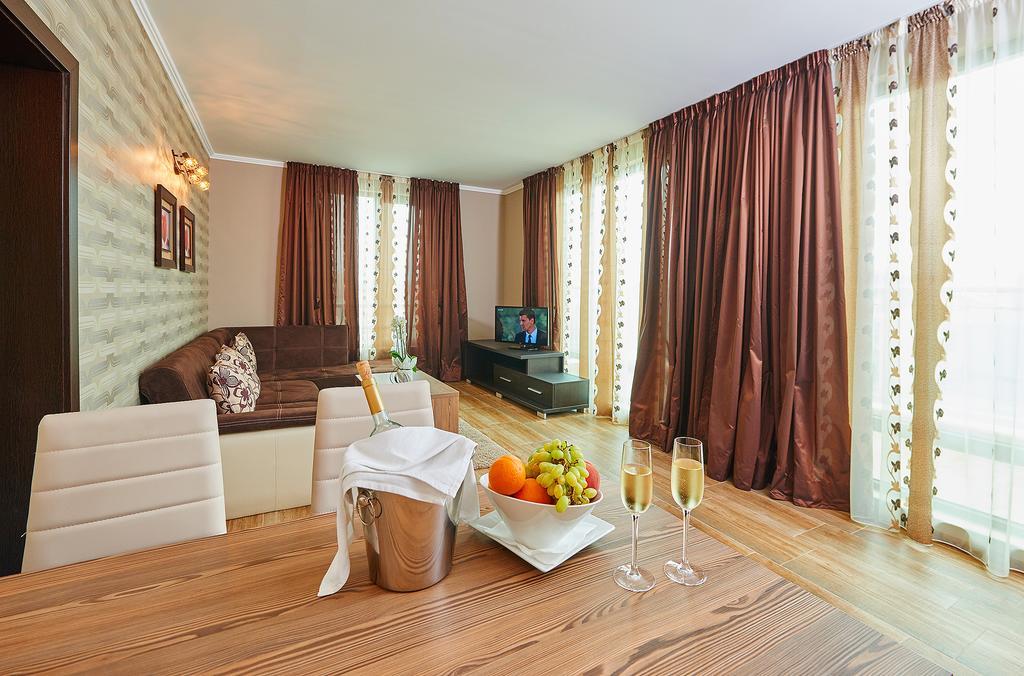 Central Plaza Pomorie Exterior foto