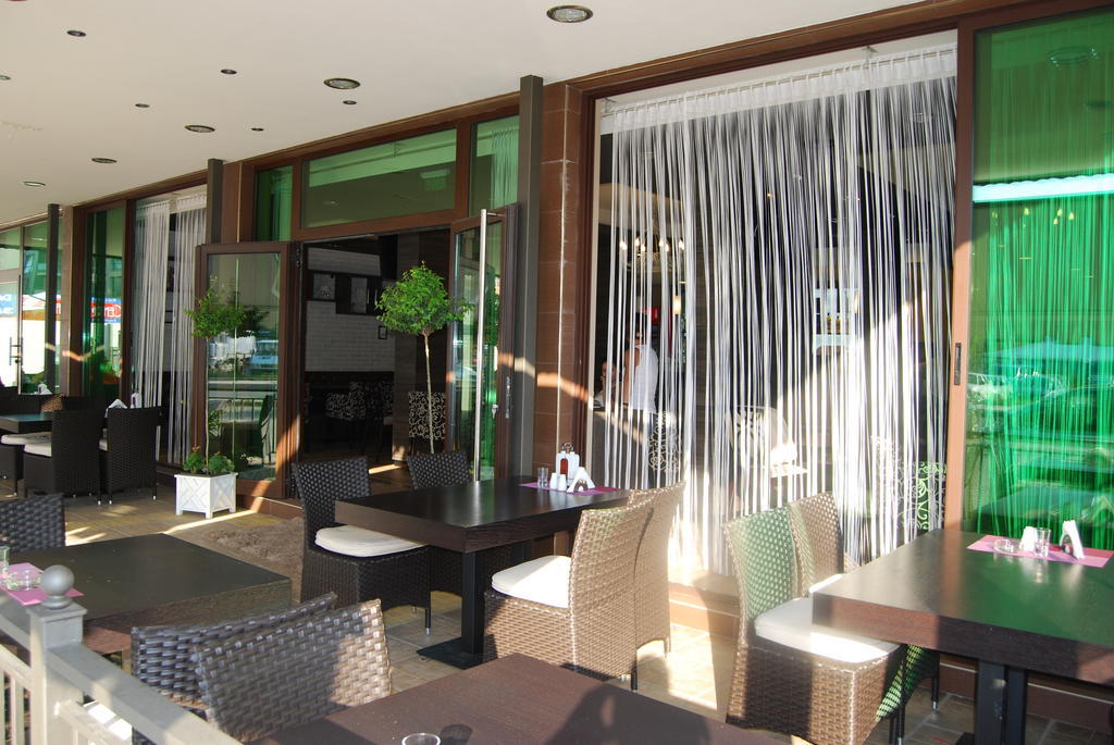 Central Plaza Pomorie Exterior foto